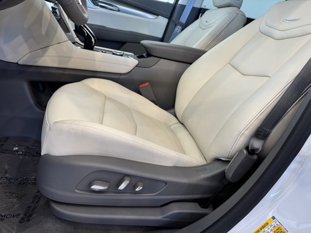 New 2026 Cadillac XT5 Premium Luxury w/ Driver Assist Package image 9