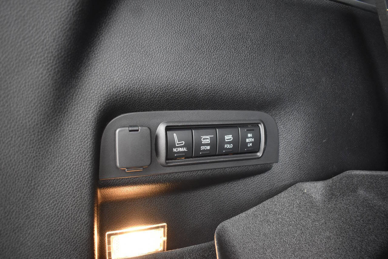 Used 2017 Ford Explorer Sport w/ Equipment Group 401A image 38