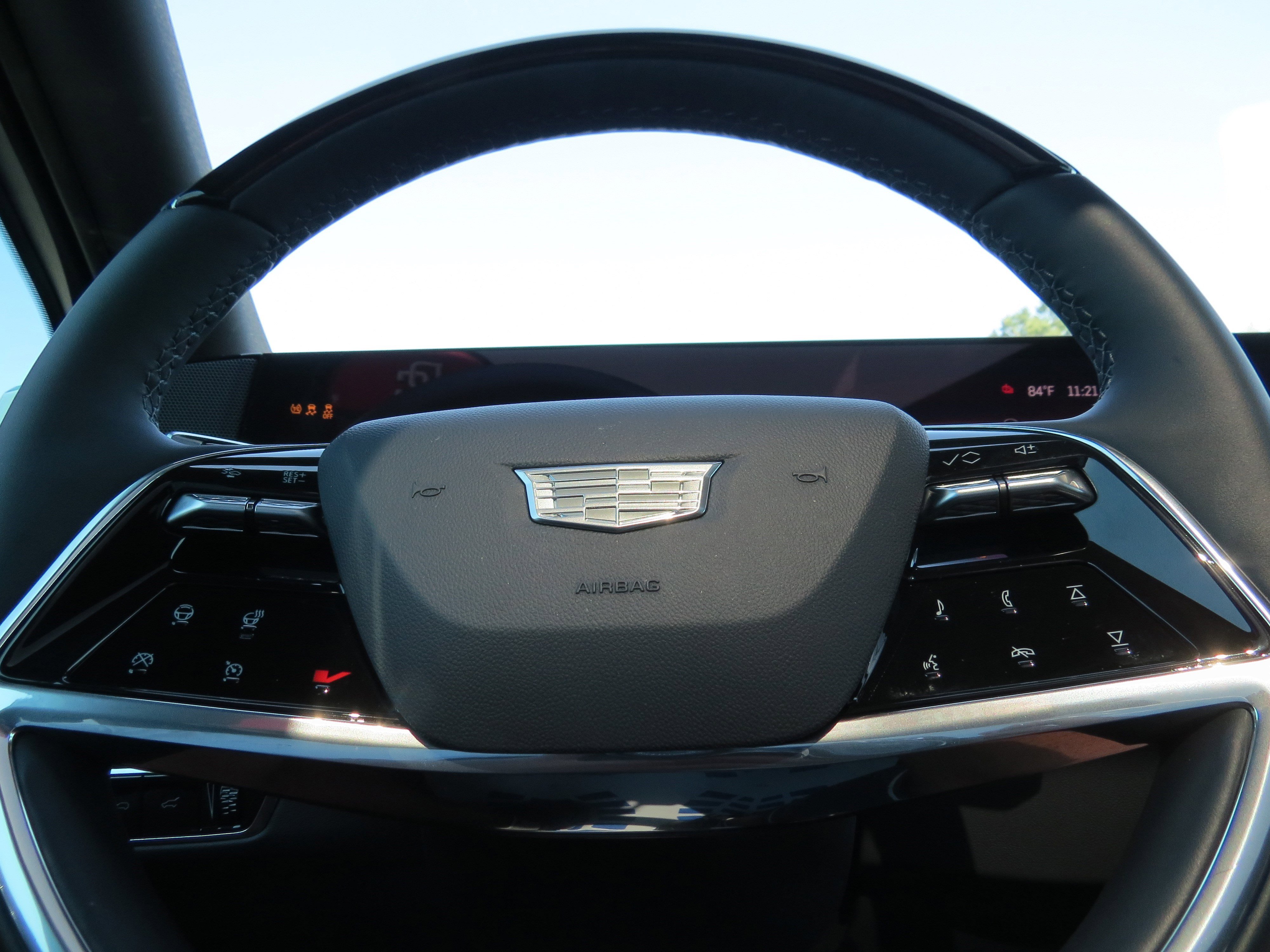 New 2025 Cadillac Escalade IQ Sport 1 w/ LPO, ONYX Package image 22