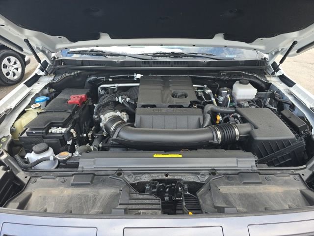 Used 2025 Nissan Frontier SV w/ Tow Package image 10