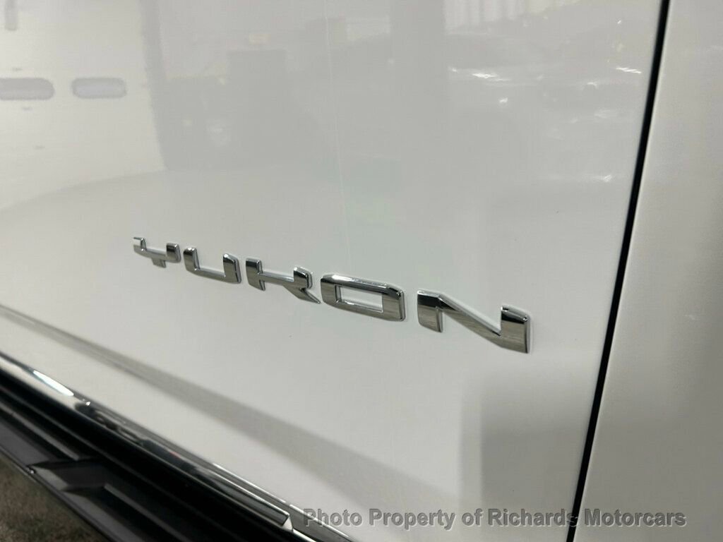 Used 2025 GMC Yukon XL Elevation AWD/4WD image 11