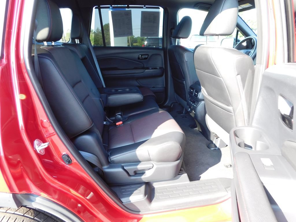 Used 2025 Honda Passport Black Edition image 22