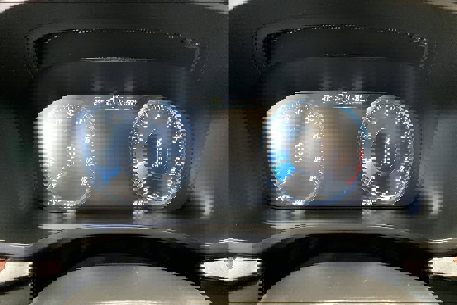 Used 2020 Volvo V60 T5 Cross Country w/ Cross Country Pro Package image 23