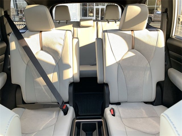 Used 2026 Toyota Grand Highlander AWD Hybrid image 32