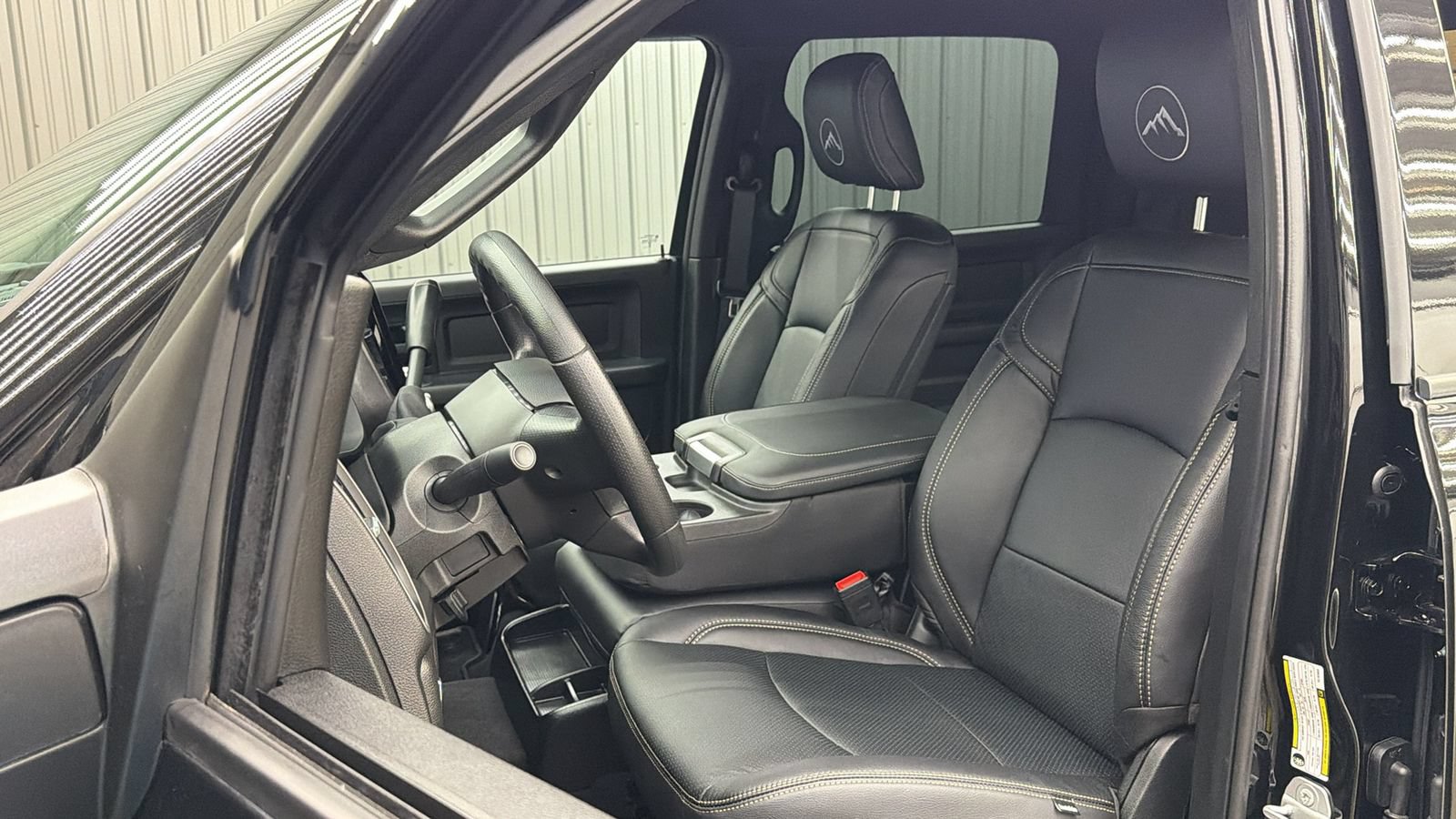 Used 2026 RAM 2500 Warlock AWD/4WD image 32