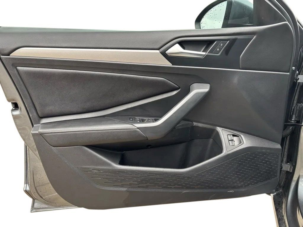 Used 2022 Volkswagen Jetta S image 18