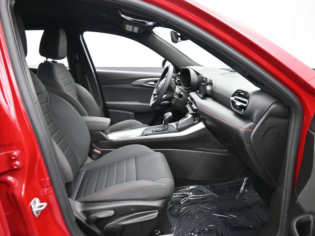 Used 2024 Dodge Hornet GT w/ Cold Weather Group AWD/4WD image 40