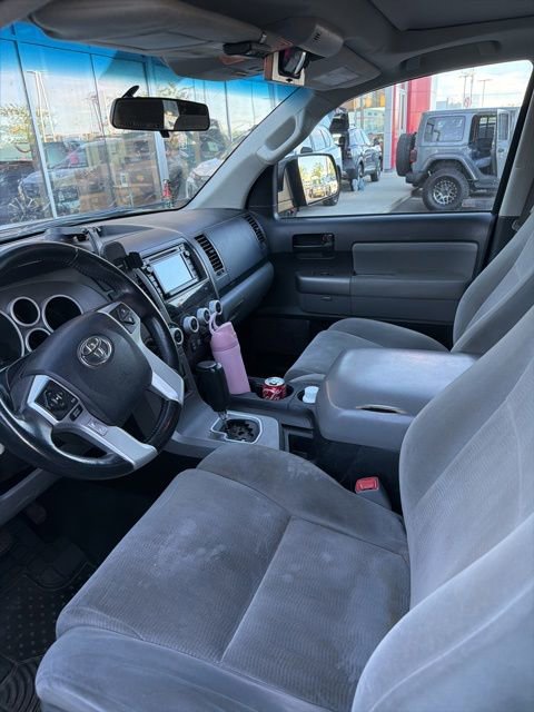 Used 2016 Toyota Sequoia SR5 AWD/4WD image 15