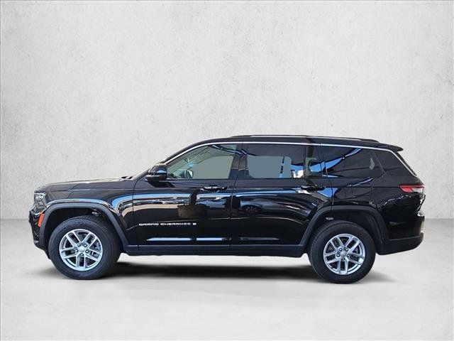 Used 2023 Jeep Grand Cherokee L Laredo AWD/4WD image 9