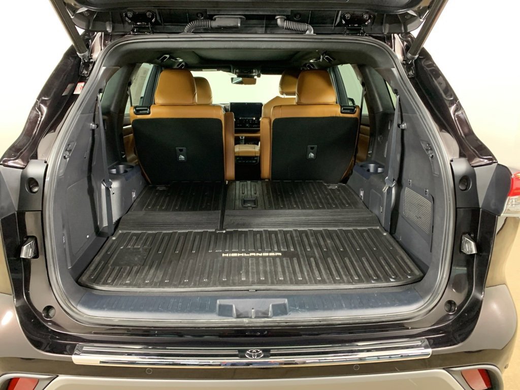 Used 2022 Toyota Highlander Platinum image 33
