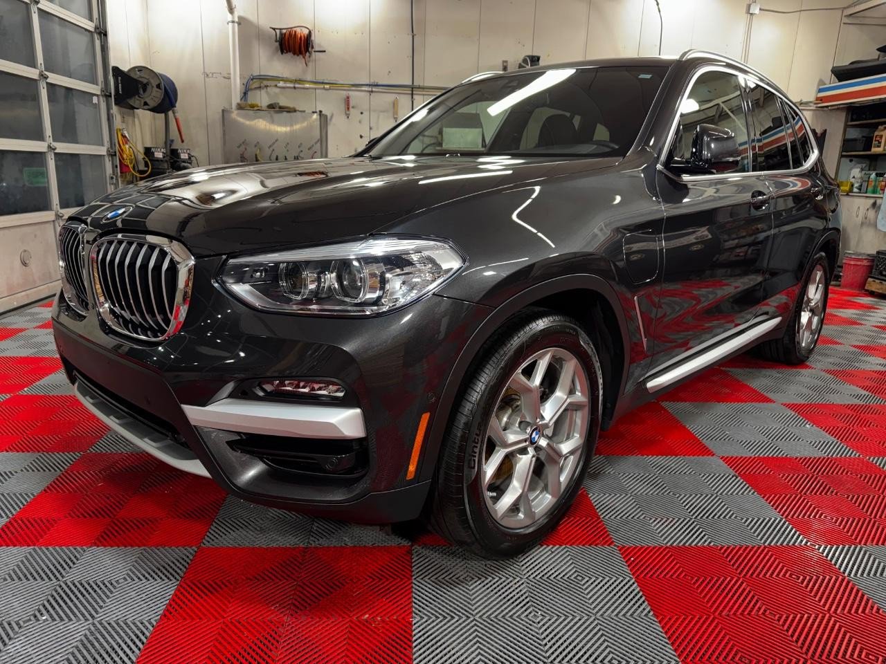 Used 2021 BMW X3 xDrive30e w/ Premium Package image 3