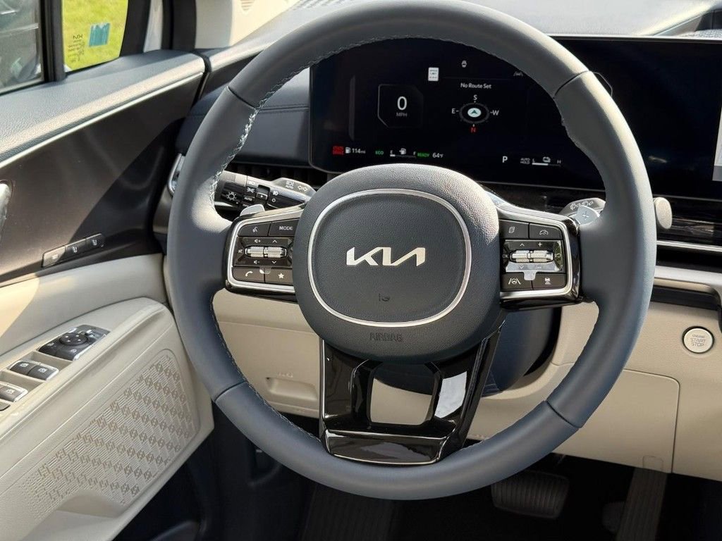 New 2026 Kia Carnival SX w/ SX Dark Edition Package image 9