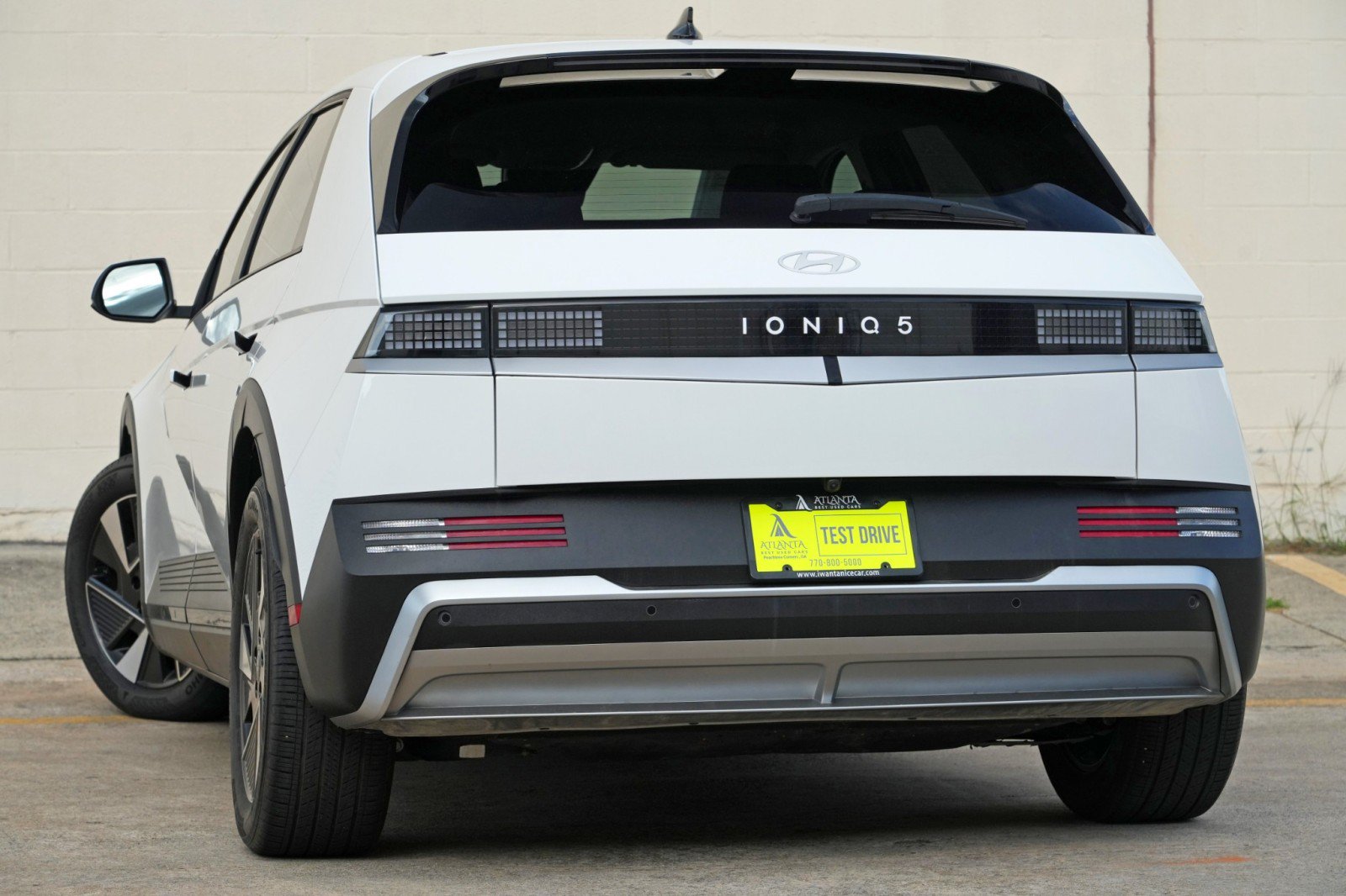 Used 2025 Hyundai Ioniq 5 SE RWD image 4