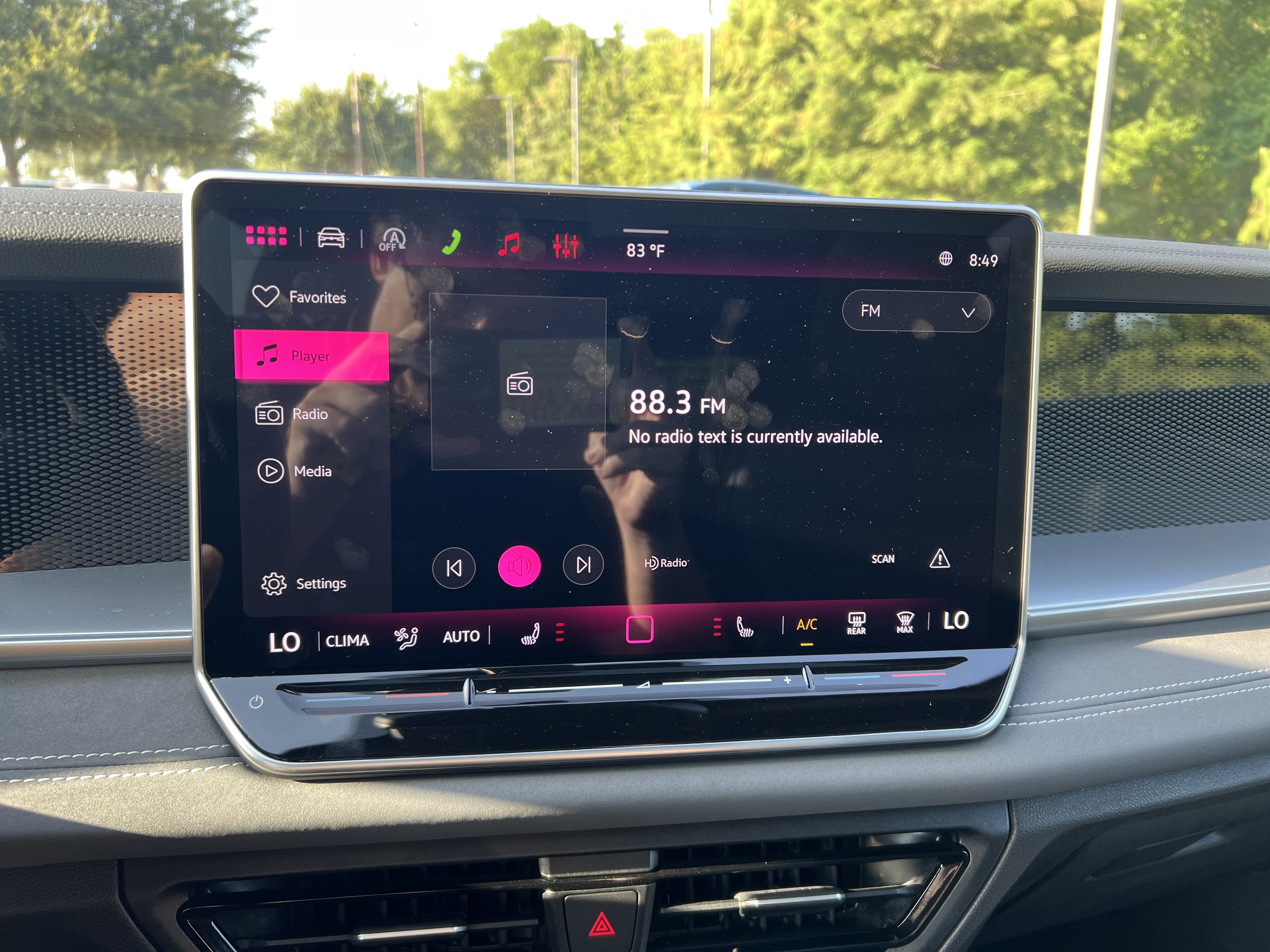Certified 2026 Volkswagen Tiguan SE R-Line FWD image 20