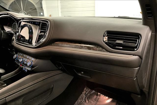 Used 2025 Dodge Durango R/T w/ Tow 'N Go Package AWD/4WD image 19