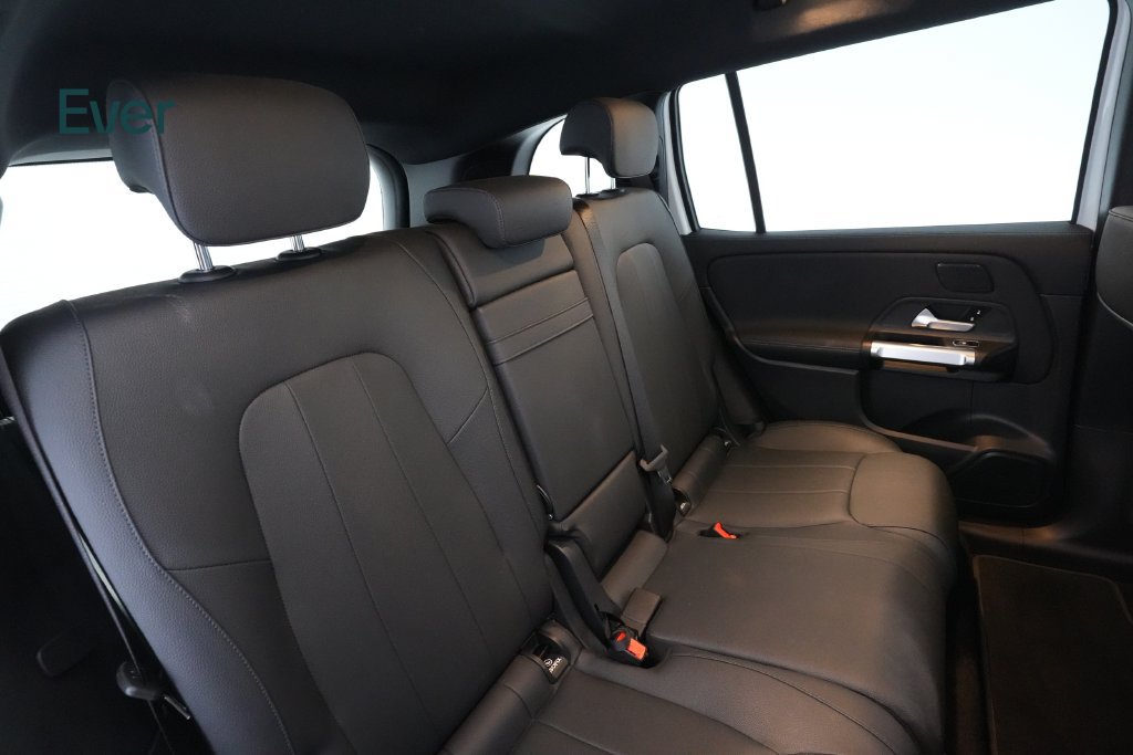 Used 2024 Mercedes-Benz EQB 250+ w/ Driver Assistance Package image 5