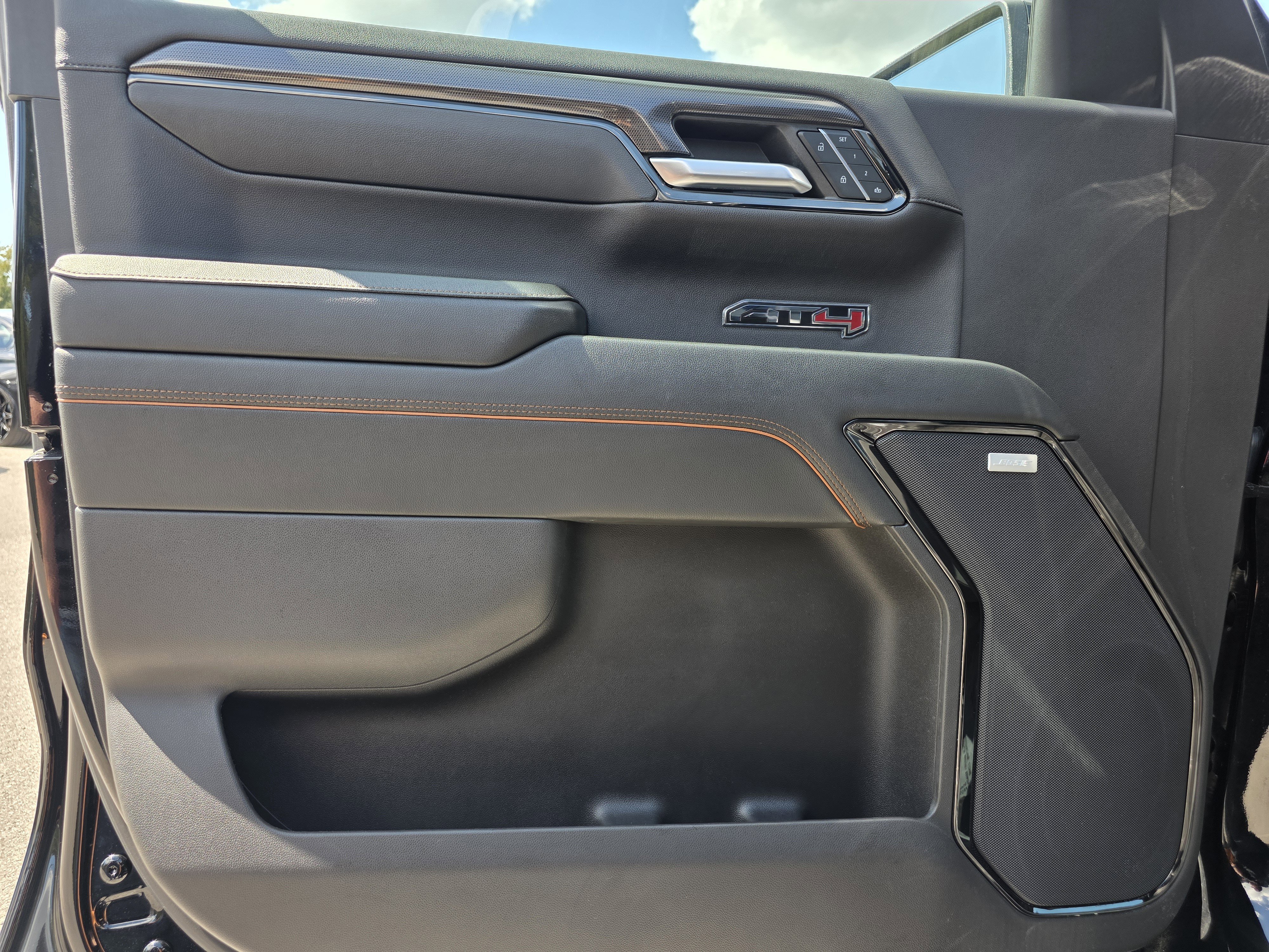 Used 2023 GMC Sierra 1500 AT4 w/ AT4 Premium Package image 26