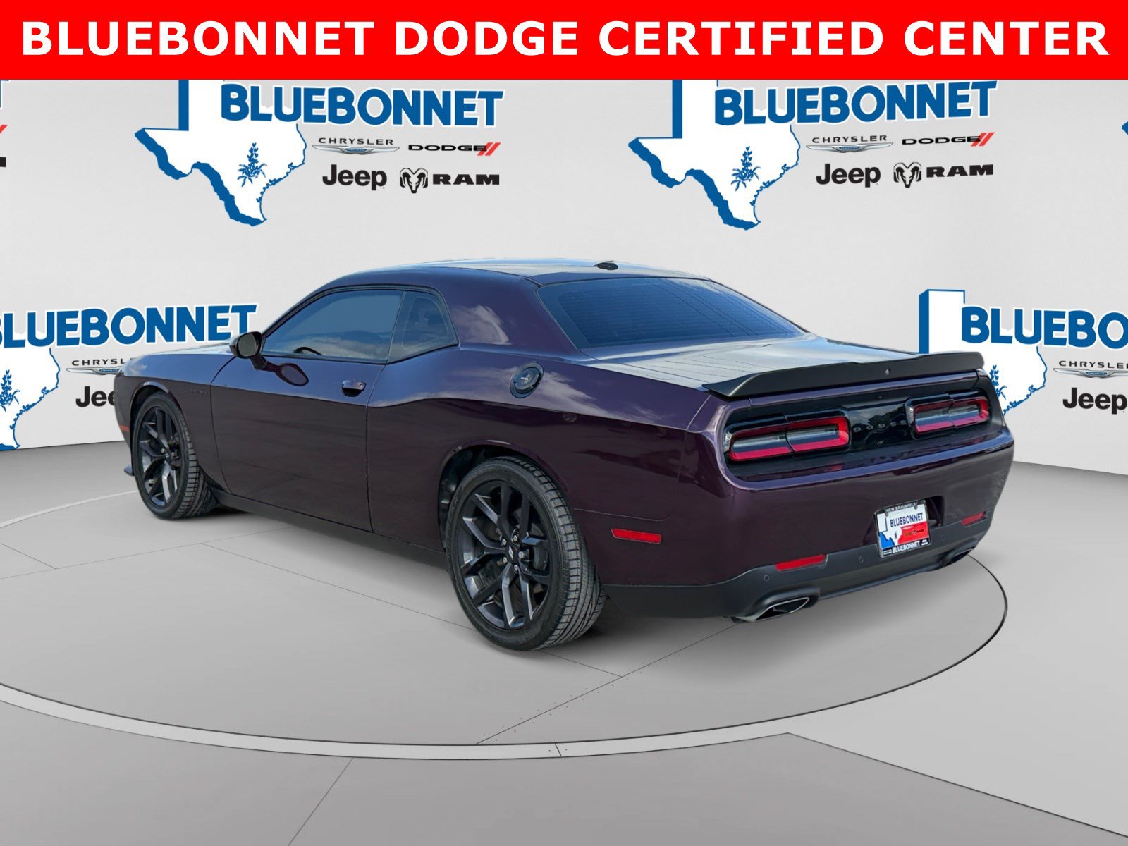 Used 2021 Dodge Challenger R/T w/ Blacktop Package RWD image 7