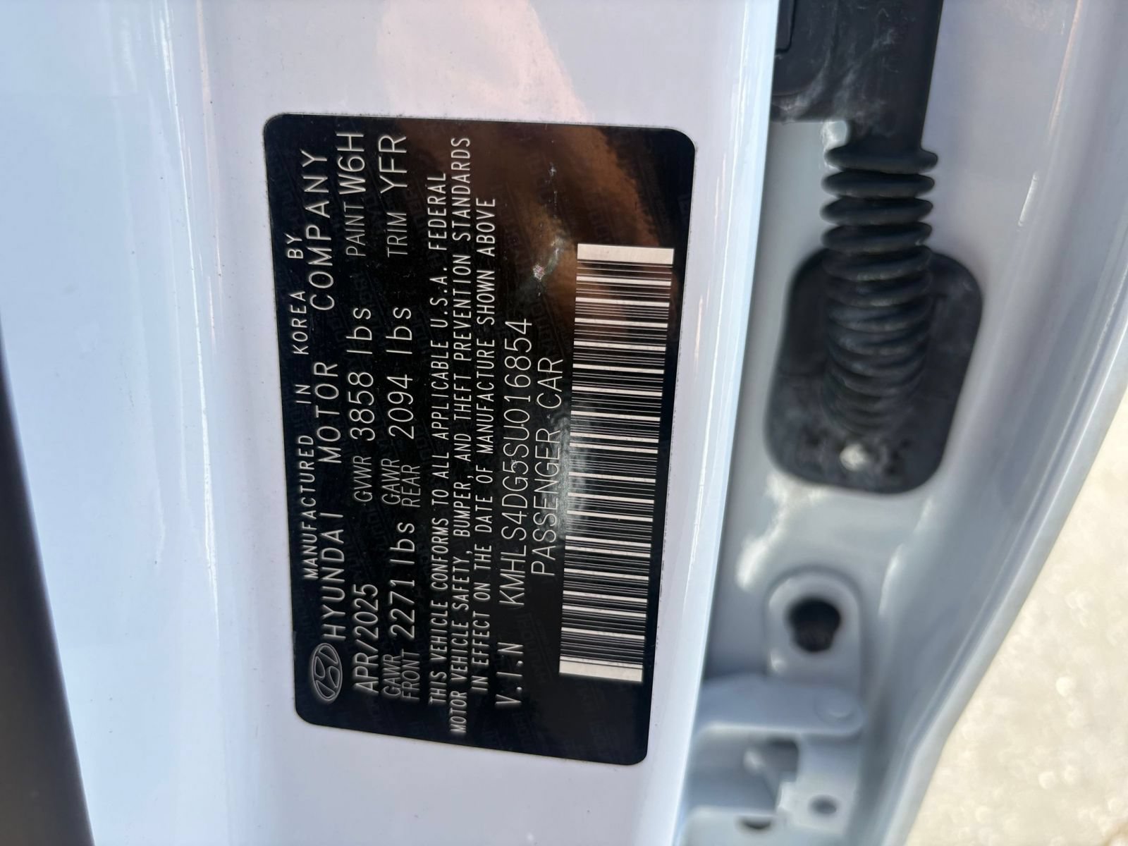 Used 2025 Hyundai Elantra SEL FWD image 30