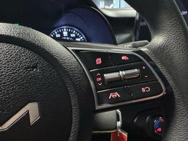 Used 2022 Kia Forte LXS image 17