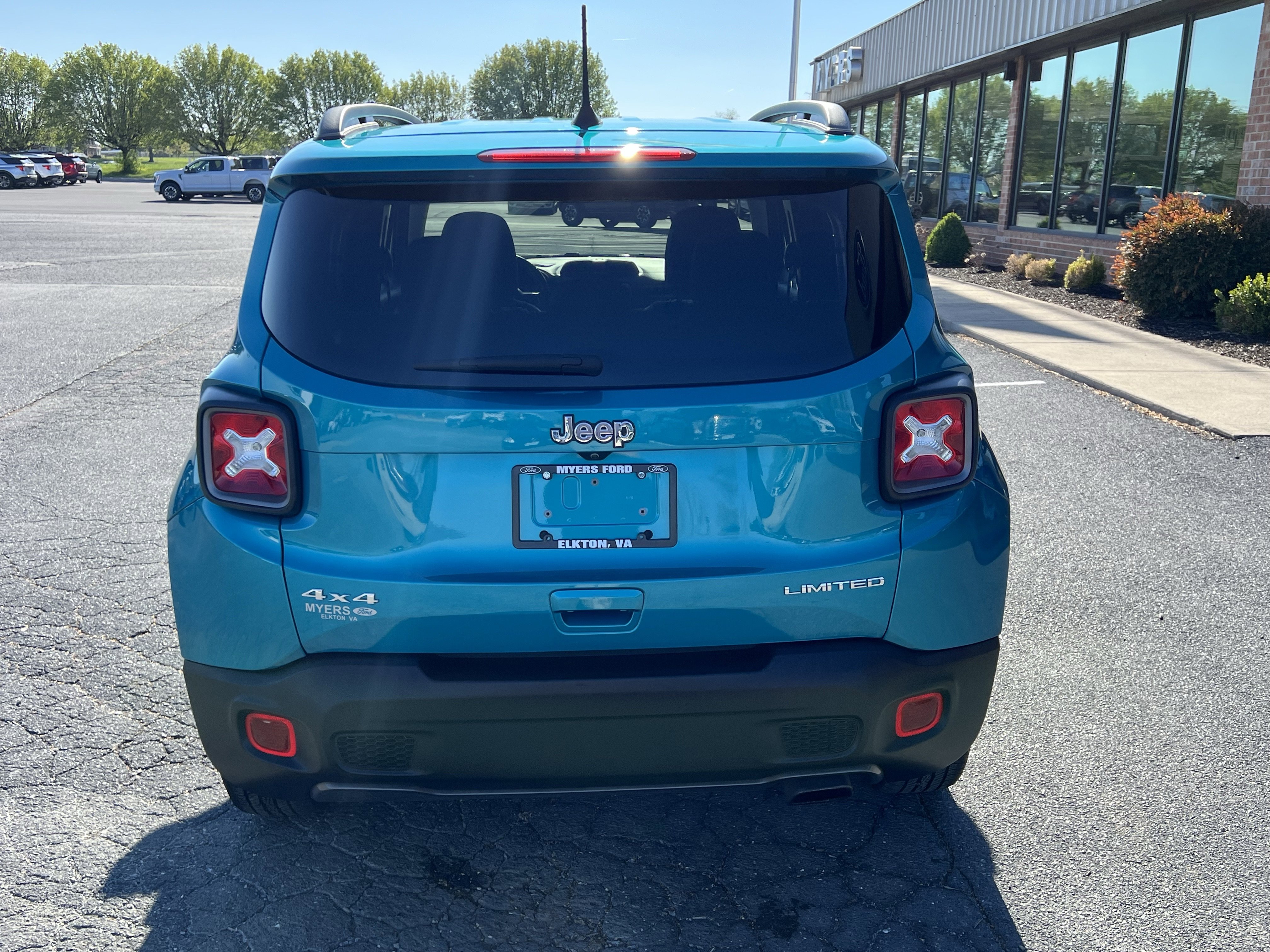 Used 2021 Jeep Renegade Limited AWD/4WD image 7