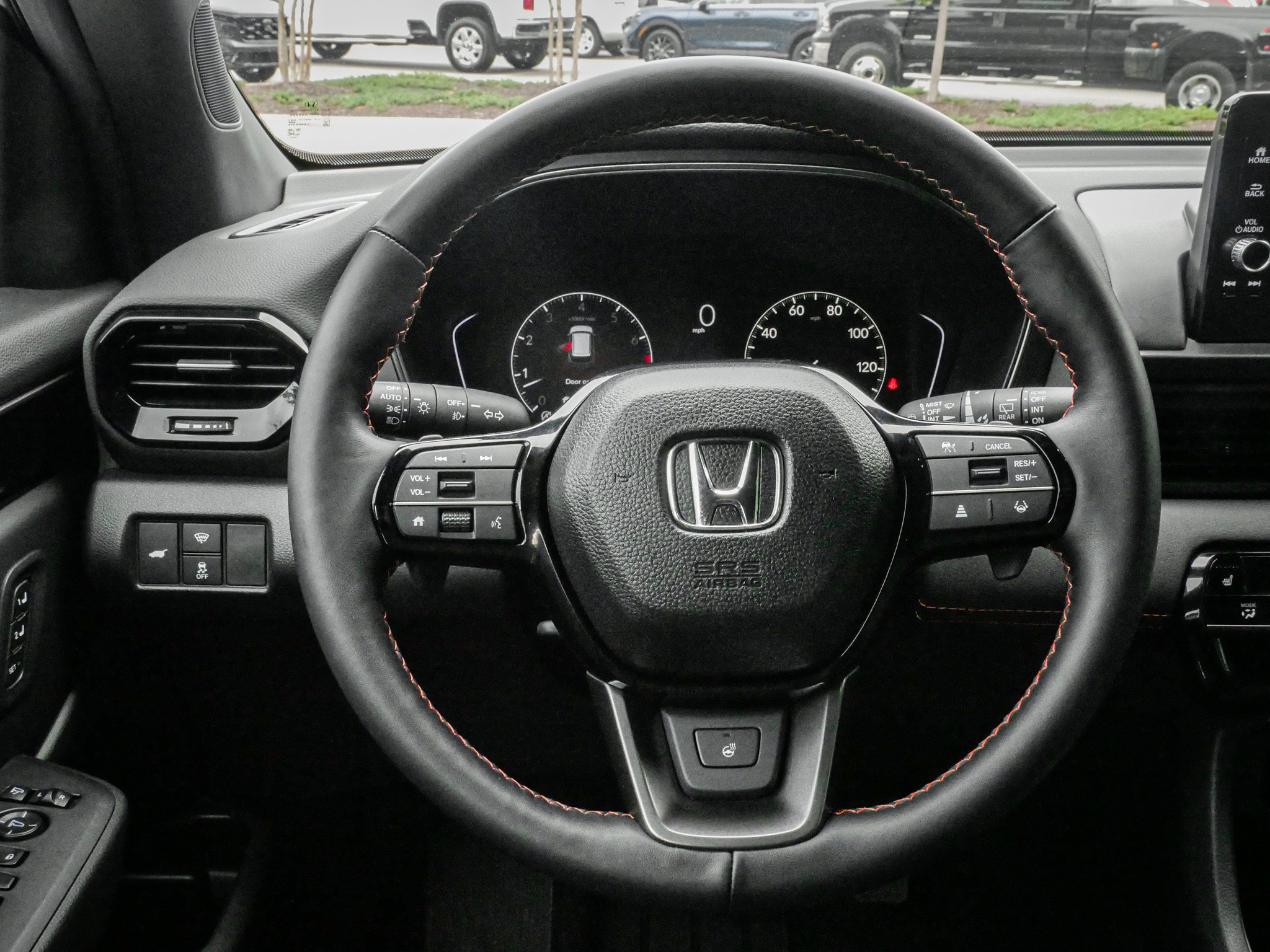 Used 2025 Honda Pilot TrailSport image 18
