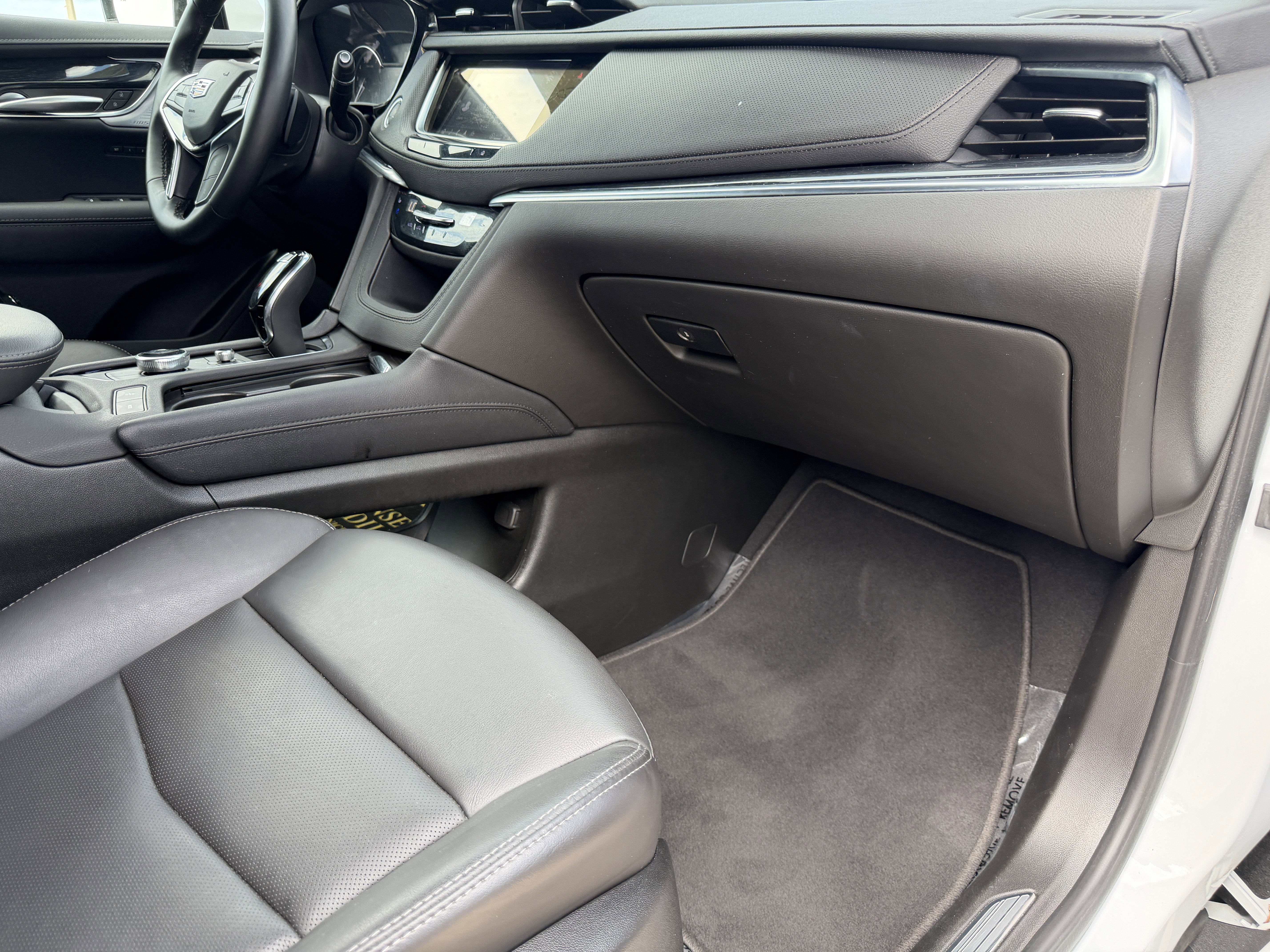 Certified 2025 Cadillac XT5 Premium Luxury AWD/4WD image 12