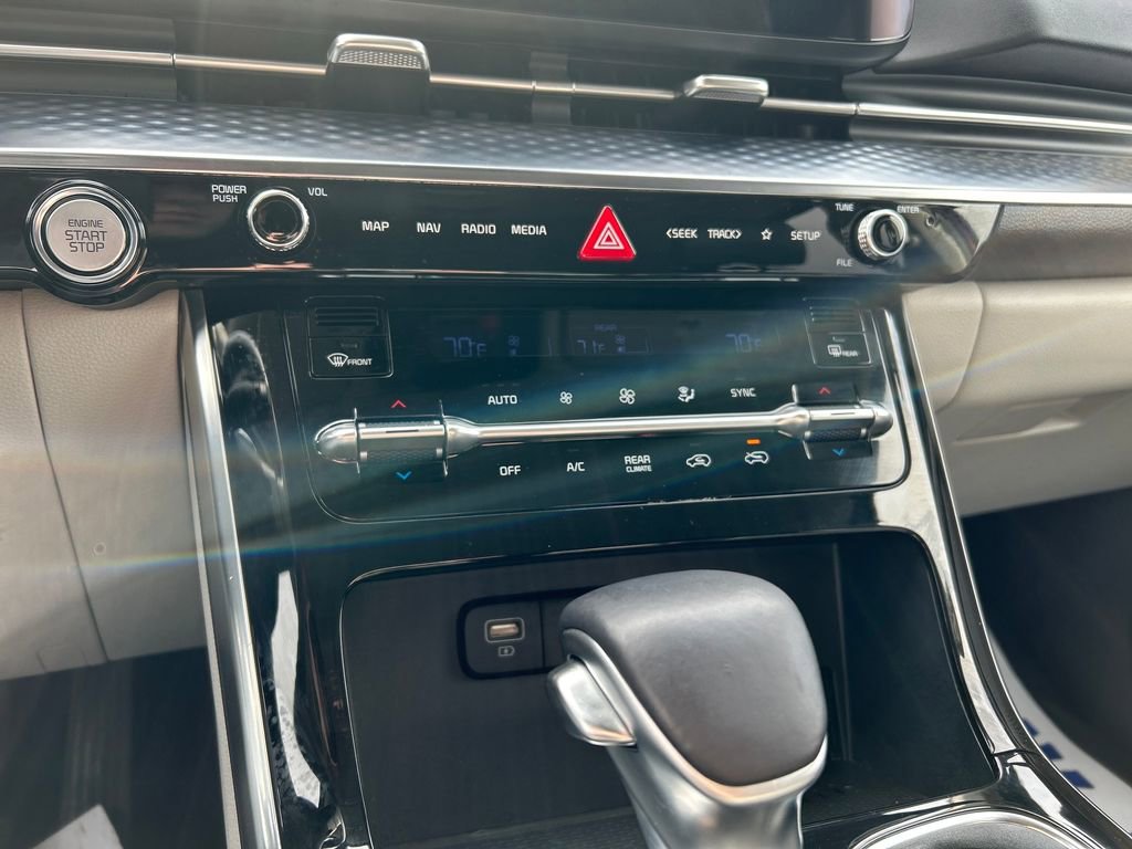 Used 2024 Kia Carnival SX Prestige image 33