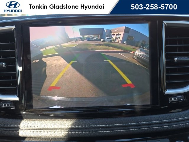 Used 2023 Chrysler Pacifica Limited image 18