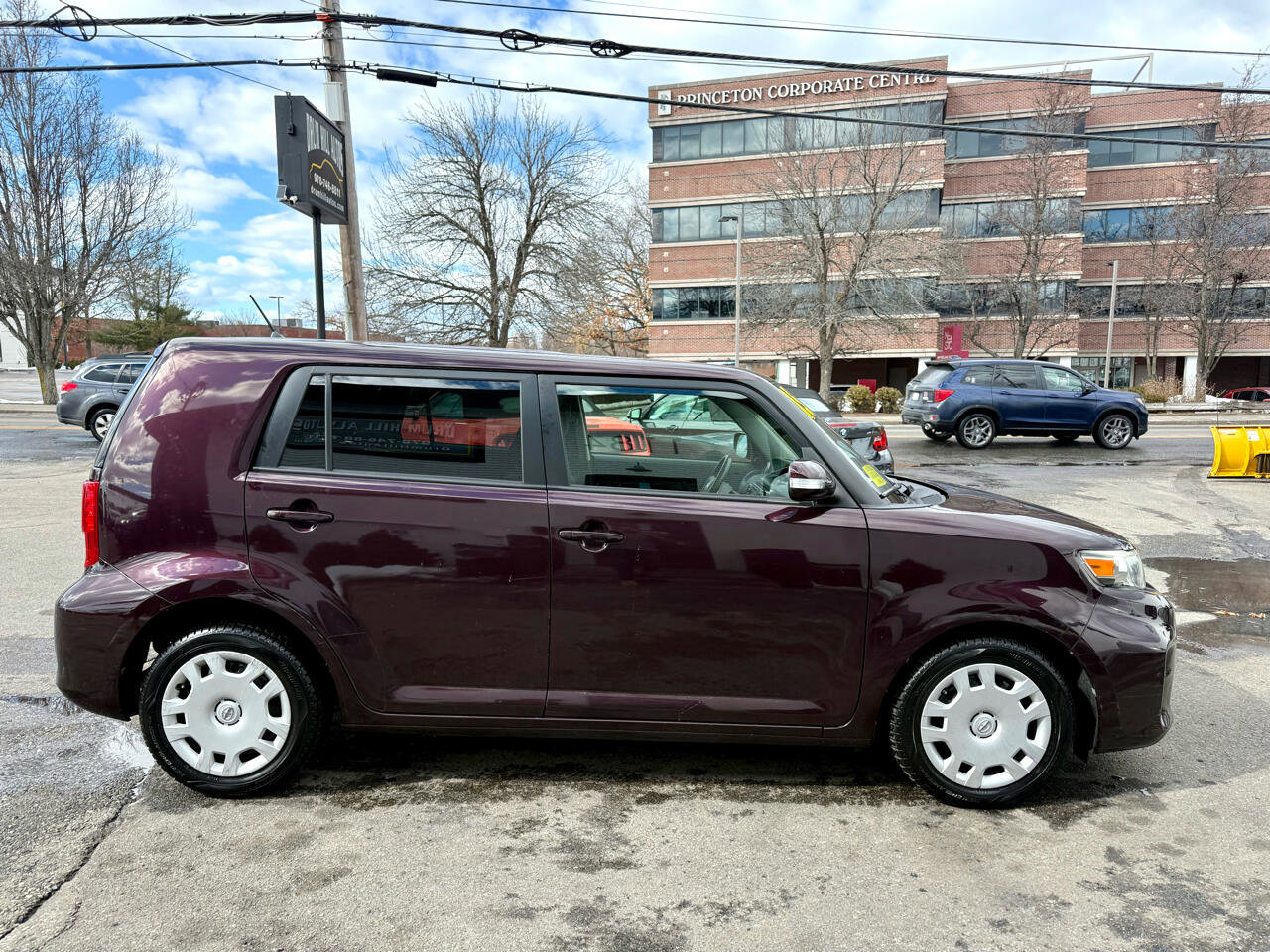 Used 2015 Scion xB 5-Door Wagon 4-Spd AT image 6