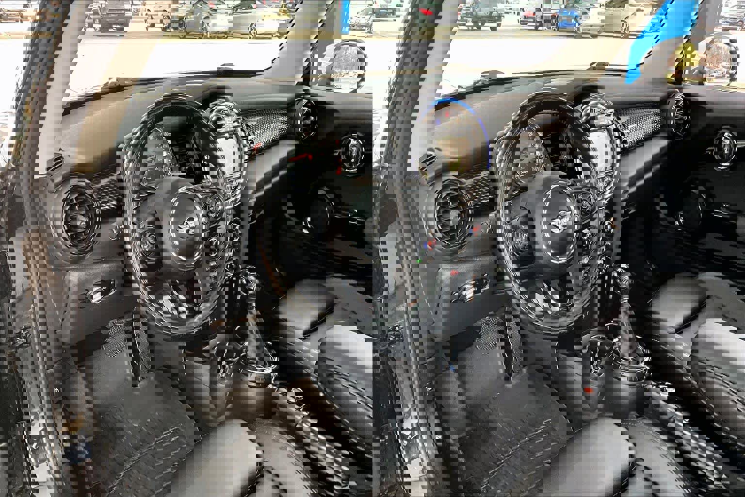 Used 2017 MINI Cooper S image 18