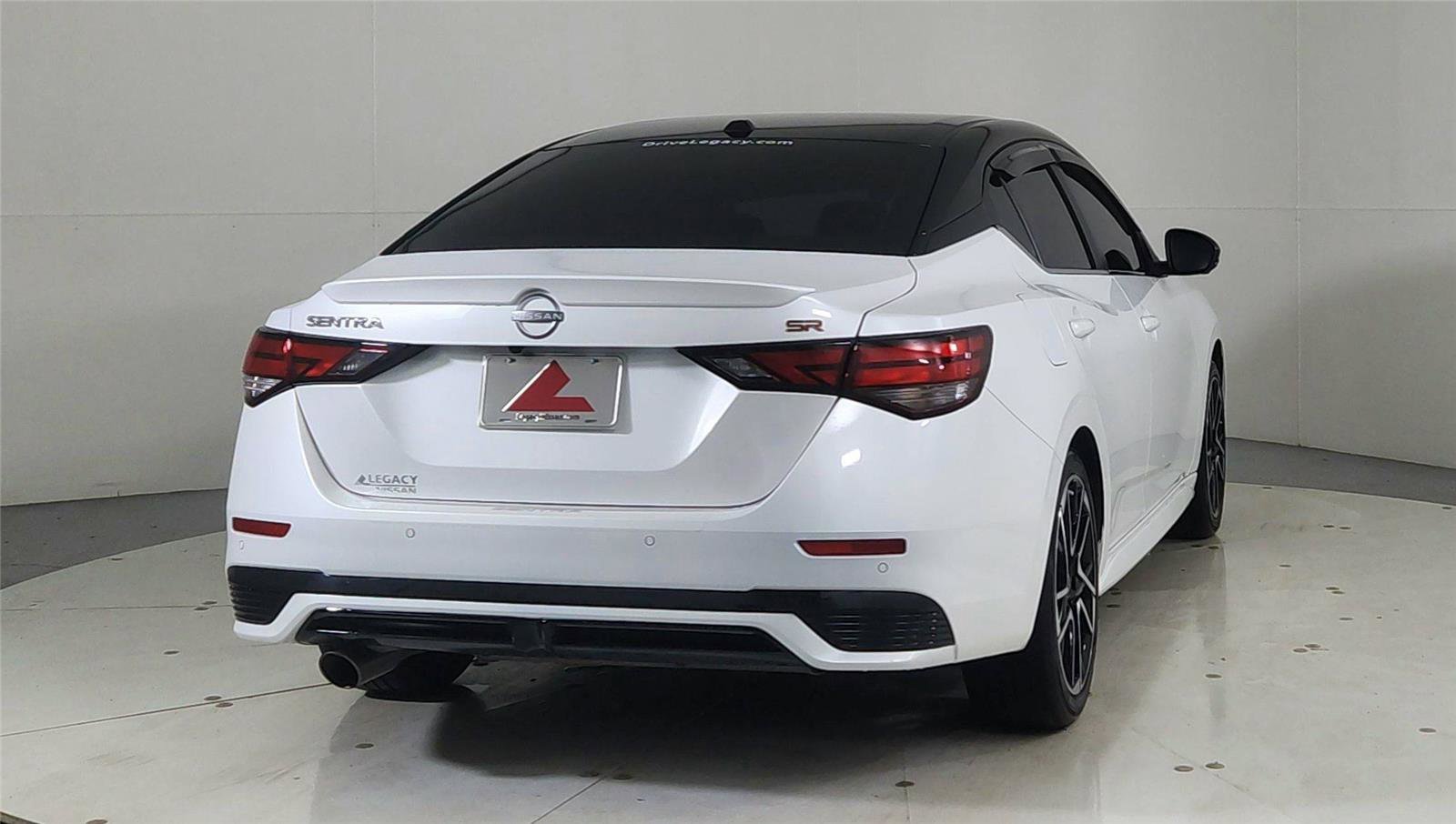 Certified 2025 Nissan Sentra SR w/ SR Premium Package image 6