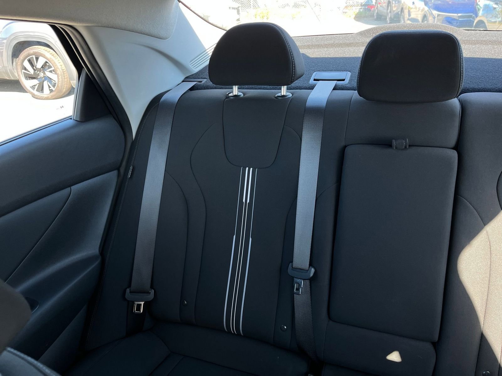 Used 2025 Hyundai Elantra SEL image 40