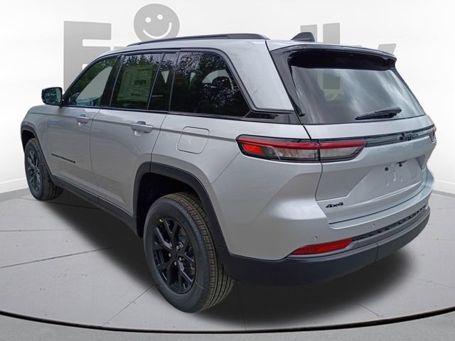 New 2026 Jeep Grand Cherokee Altitude AWD/4WD image 7