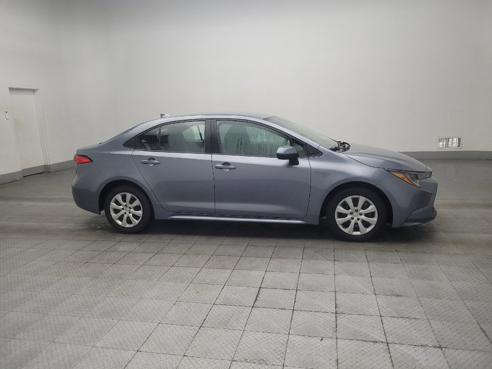 Used 2021 Toyota Corolla LE FWD image 11