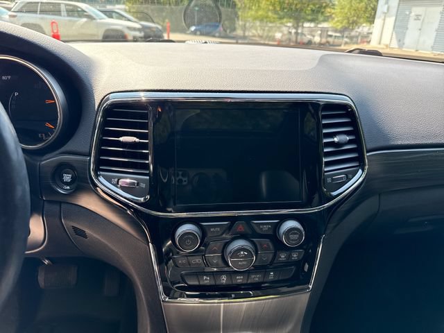 Used 2019 Jeep Grand Cherokee Altitude AWD/4WD image 21