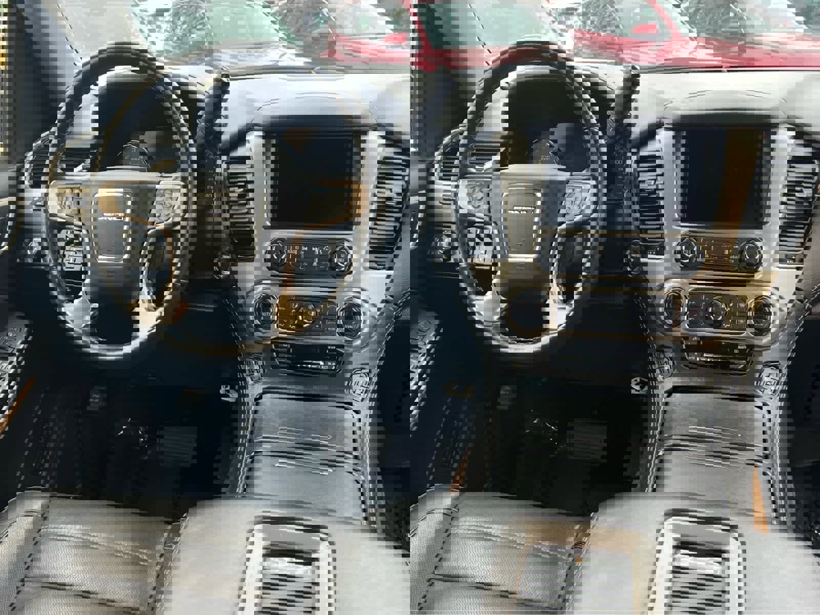 Used 2019 GMC Yukon Denali w/ Denali Ultimate Package image 26