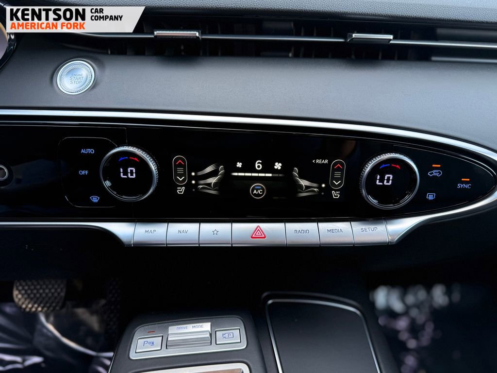 Used 2025 Genesis GV70 2.5T AWD/4WD image 25