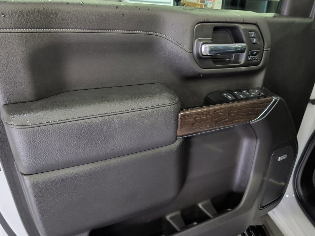 Used 2022 GMC Sierra 3500 Denali w/ Denali Ultimate Package image 14