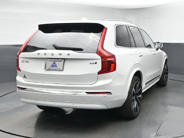 Used 2024 Volvo XC90 B6 Plus w/ Protection Package AWD/4WD image 8