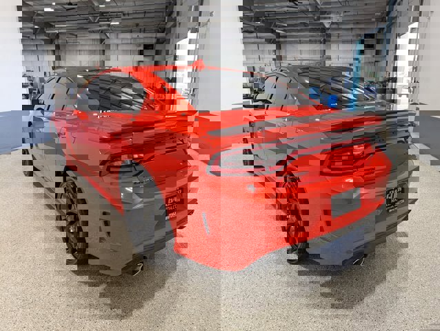 Used 2023 Dodge Charger R/T w/ Blacktop Package image 5