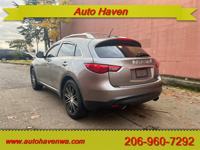 Used 2011 INFINITI FX35 2WD w/ Premium Pkg image 6