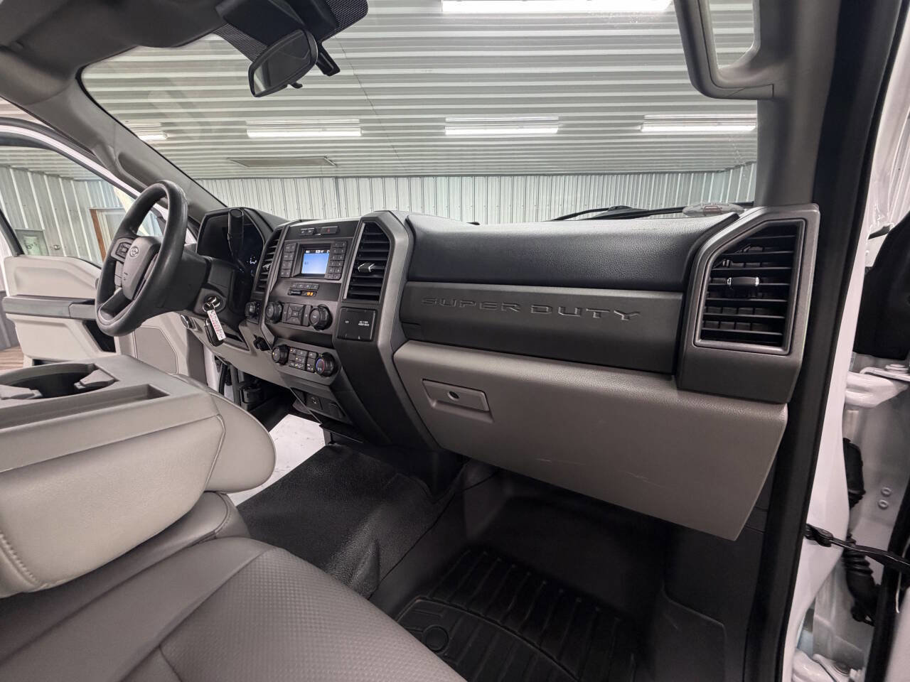 Used 2021 Ford F550 4x4 Regular Cab Super Duty image 32