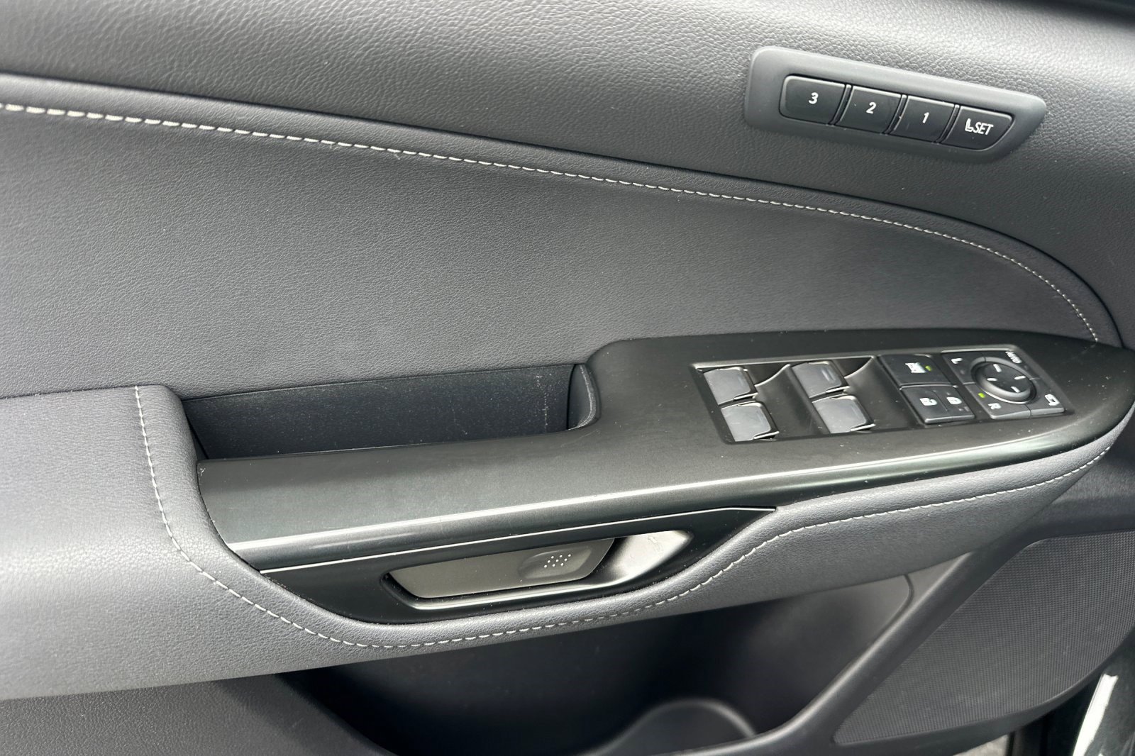 Certified 2025 Lexus NX 350h AWD w/ Cold Area Package image 12