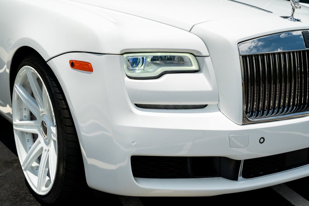 Used 2010 Rolls-Royce Ghost RWD image 9