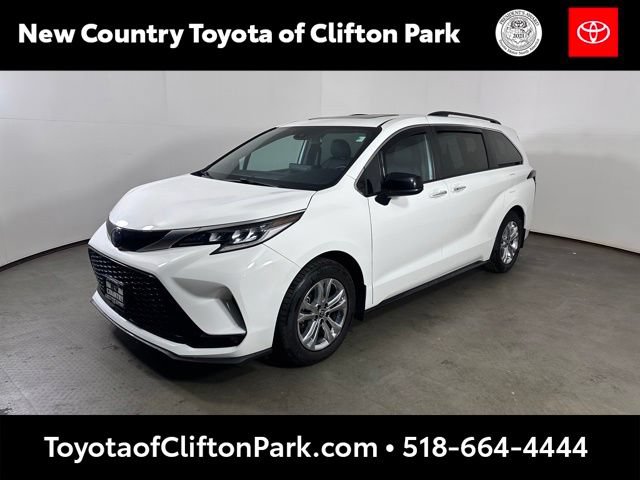 Certified 2023 Toyota Sienna XSE w/ XSE Plus Package AWD/4WD image 7