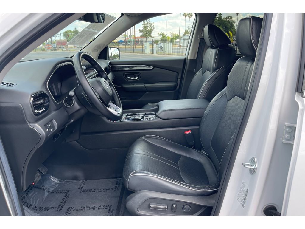 Certified 2025 Honda Pilot Elite image 10