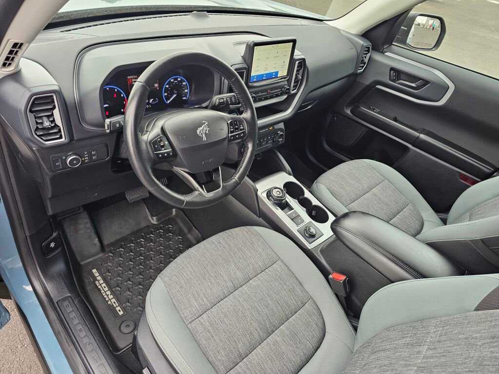 Used 2021 Ford Bronco Sport Big Bend w/ Big Bend Package (96B) AWD/4WD image 2
