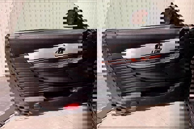 Used 2003 Ford Thunderbird image 22