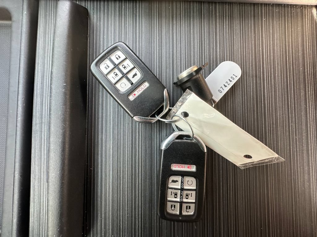 Used 2019 Honda Odyssey EX-L image 37